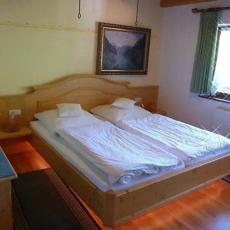 Berghof Punzenlehen Διαμέρισμα *